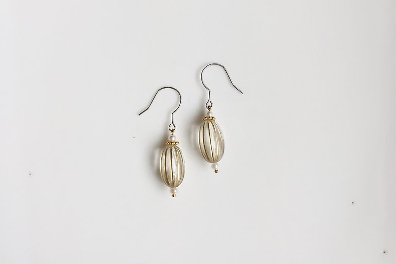 Flower Pearl Antique Bead Earrings - Earrings & Clip-ons - Gemstone Transparent