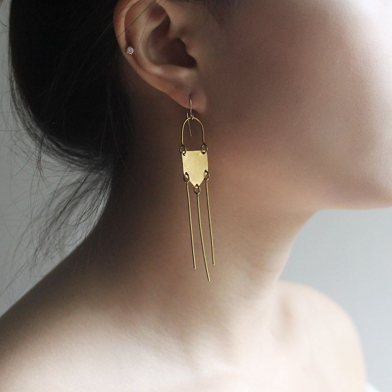 幾何鎖頭黃銅耳環 - 14K包金耳針 / 夾式耳環 - 耳環/耳夾 - 其他金屬 金色