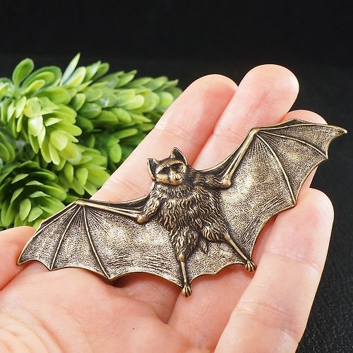 AGATIX Bat Brooch Brass Bat Wings Vampire Gothic Halloween Large Brooch Pin Jewelry