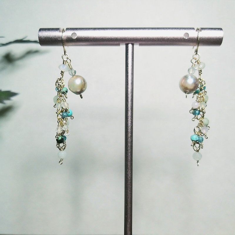 Hanabe: Natural Marble Sea Pearl with Stone Earrings  (14kgf/Feminine/handmade) - ต่างหู - ไข่มุก สีเงิน