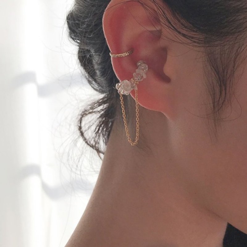 Natural Stone Sazare Crystal x Extra Fine Azuki Chain Ear Cuff | April Birthstone | EC10 - Earrings & Clip-ons - Crystal Transparent