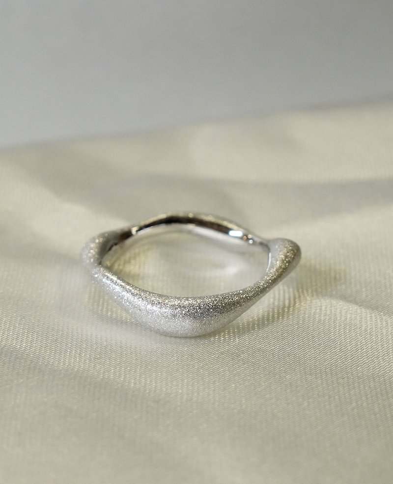 Diamond Blast Abstract Ring  Silver - 戒指 - 其他金屬 銀色