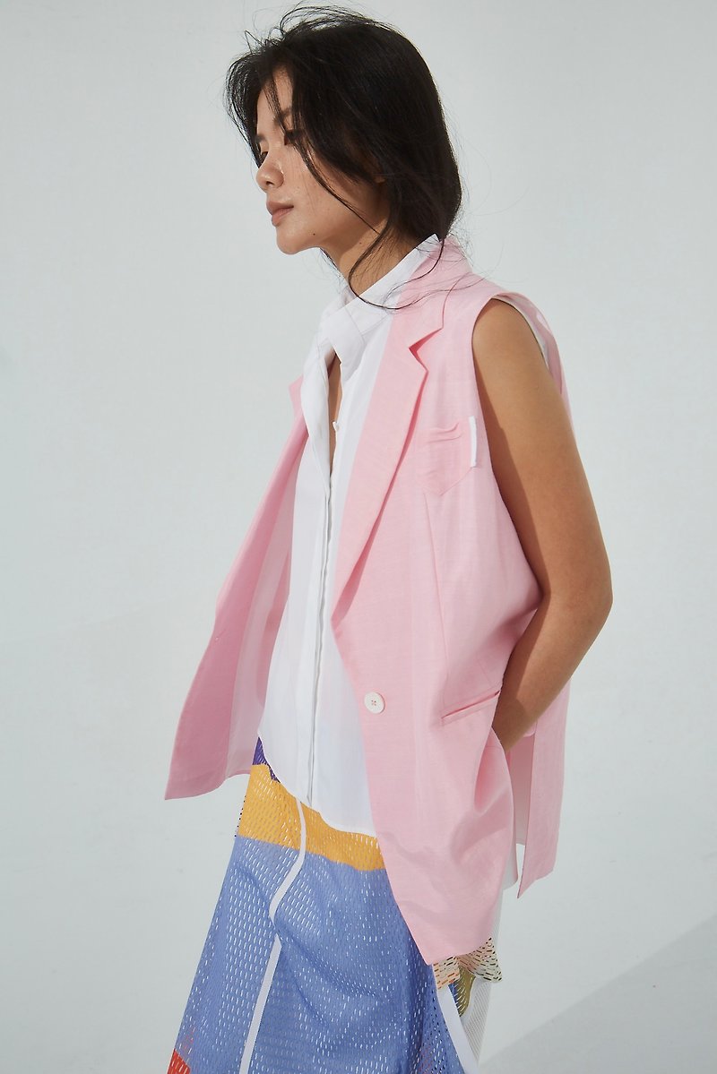 Light Collection_ Baby Pink Vest - เสื้อกั๊กผู้หญิง - ผ้าฝ้าย/ผ้าลินิน สึชมพู