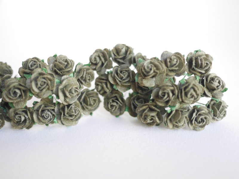paper flower centerpiece supplies, 100 pcs. smal rose, size 1.5 cm., green color - 木工/竹藝/紙雕 - 紙 綠色