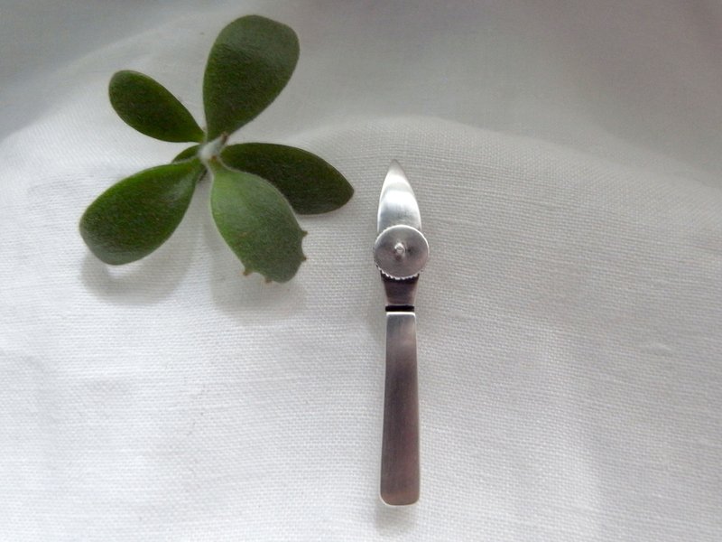 Ruling Pen--Drawing Tool--Sterling Silver--Brooch - Brooches - Silver Silver