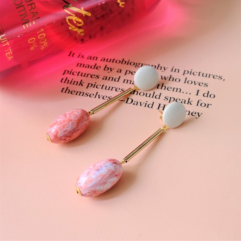 ALYSSA & JAMES Stained Pink Marble Beaded Earrings (turnable ear clips) - ต่างหู - เรซิน สึชมพู