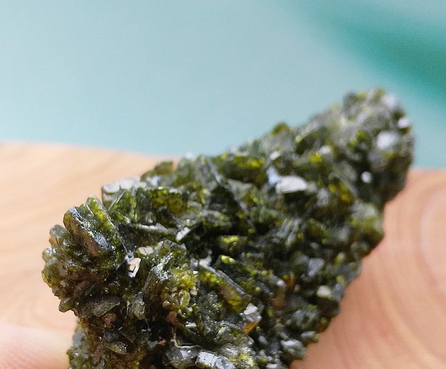 緑色の石6.4kg 緑色片岩？ 置物 コレクション 原石 天然石 グリーン 希少 緑色の石6.4kg 緑色片岩？ 置物 コレクション 原石 天然石