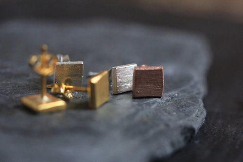 Stories of silver and silk Tile Square Silver or Gold coated Stud Earring with scratched texture (E0187)