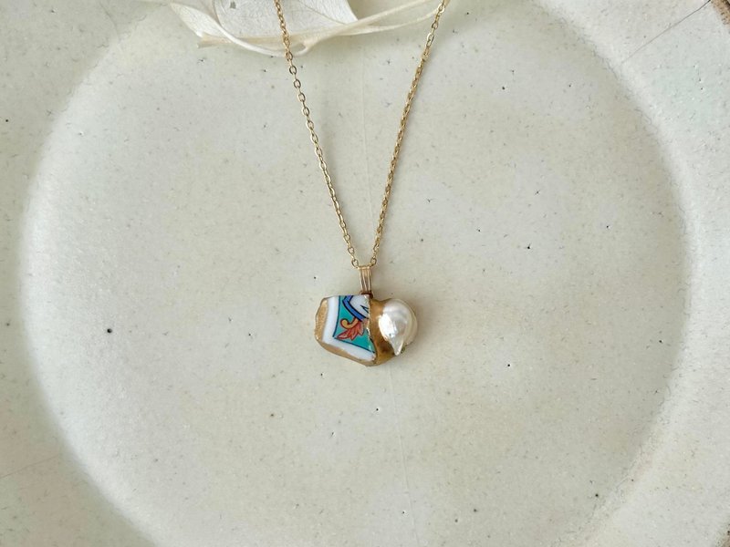 有田焼　金継ぎ　ネックレス　サージカルステンレスチェーン　アレルギー対応　18K　リーフ柄　和柄　淡水パール　天然石　伝統工芸　No.79 - 項鍊 - 陶 藍色
