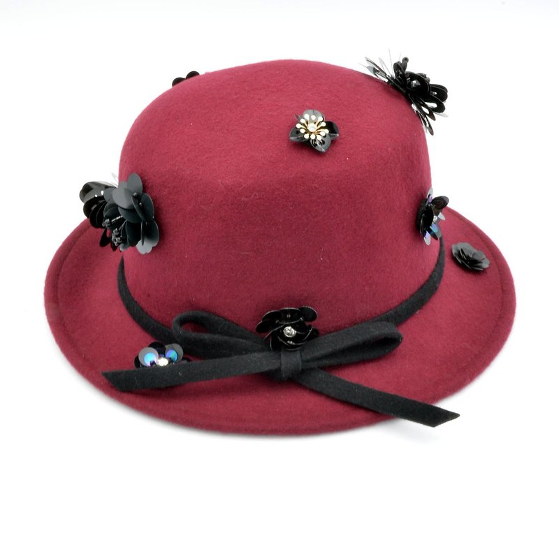 TIMBEE LO Maroon Sequin Flower Cashmere Lady Hat Black Sequin Flower Handmade - หมวก - ขนแกะ สีแดง