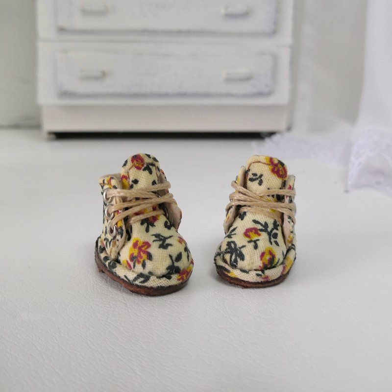 Shoes handmade Blythe doll. Boots lace up for Blythe dolls. Clothes Blythe - ตุ๊กตา - ผ้าฝ้าย/ผ้าลินิน 