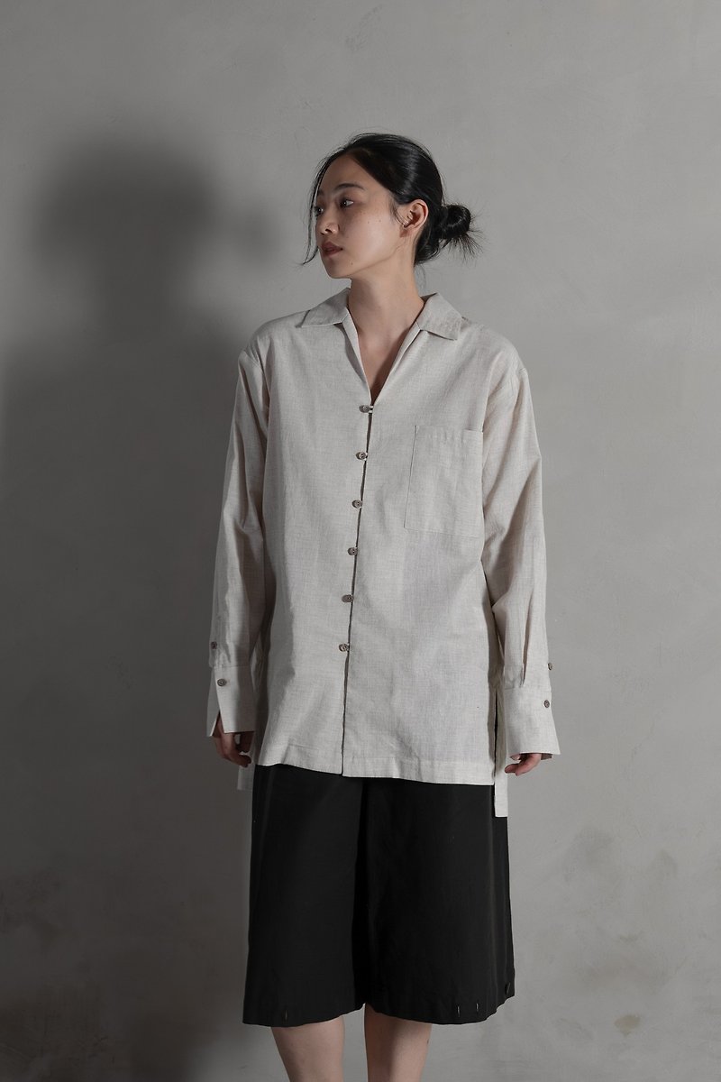 Karma / V-Collar Long-Sleeved Shirt Natural - Women's Shirts - Cotton & Hemp Khaki