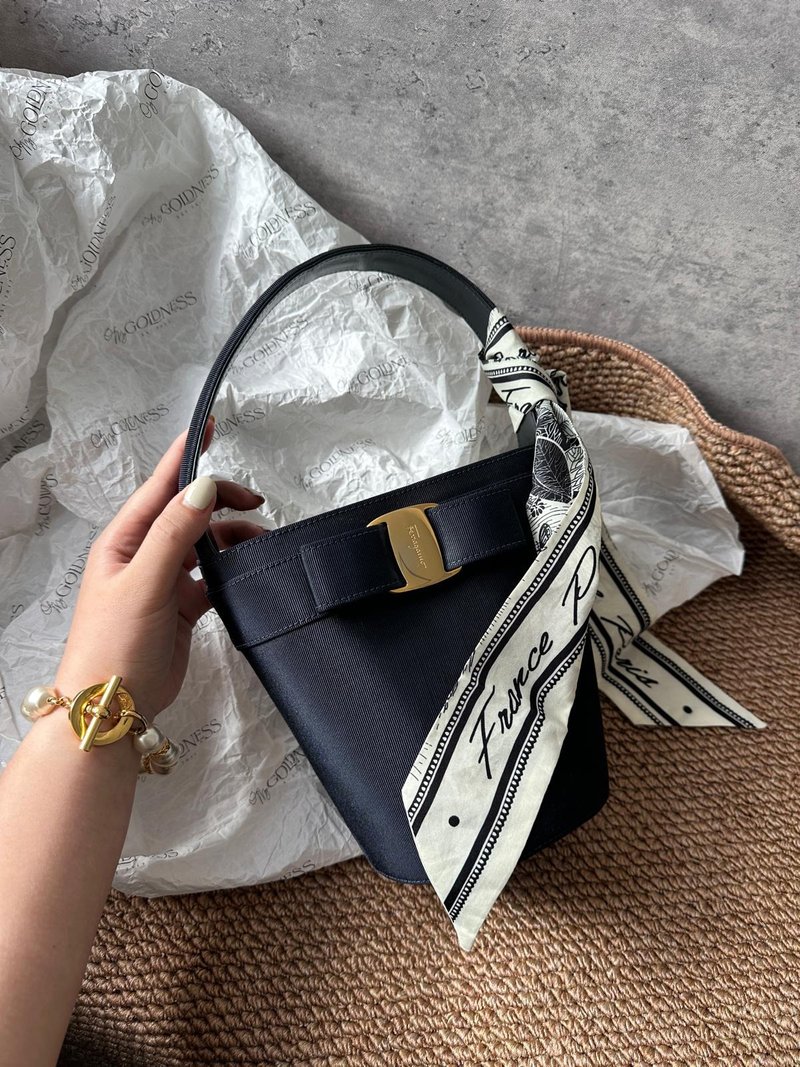 中古包 Ferragamo 菲拉格慕 蝴蝶結復古小花籃 - 手提包/手提袋 - 其他材質 黑色