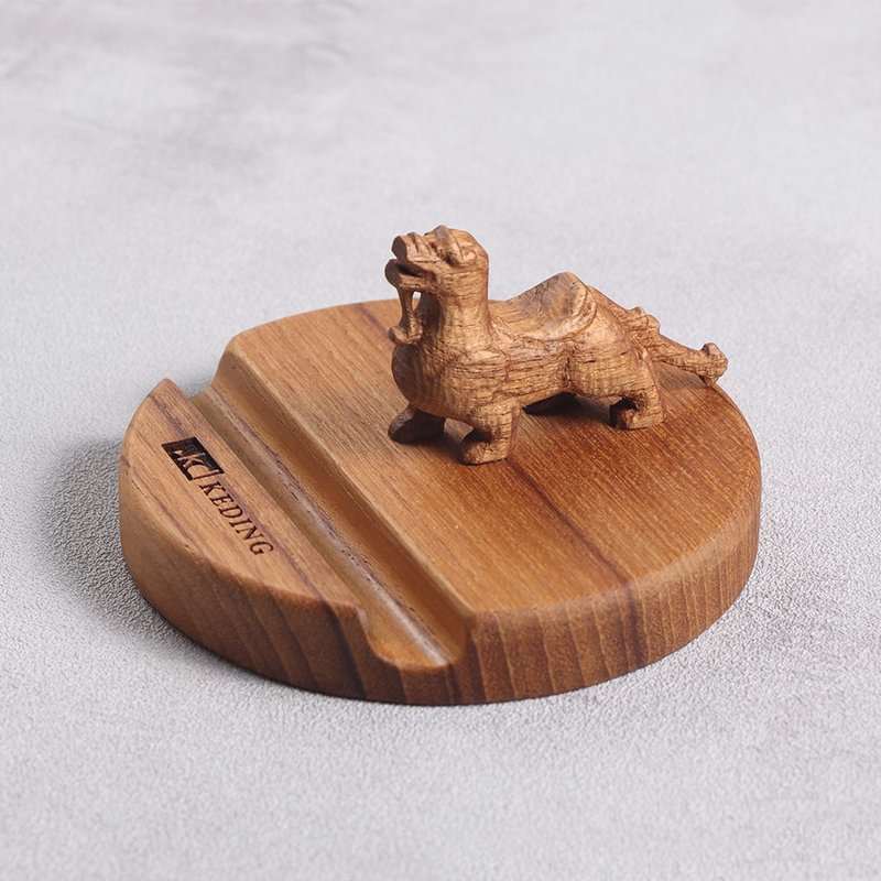 KD科定文創小品 | 實木手機名片兩用架_復刻玉辟邪_禮物、手機架 - 手機/平板支架 - 木頭 咖啡色
