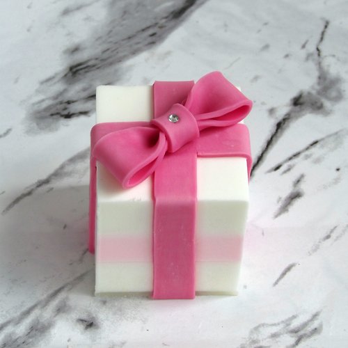 G's life 居事生活 單入蛋糕香皂禮盒─粉紅緞帶