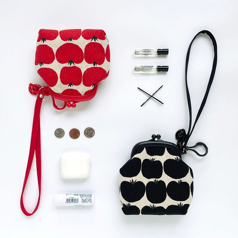 Red tomato and black tomato plastic small kiss lock bag/red/black - กระเป๋าใส่เหรียญ - ผ้าฝ้าย/ผ้าลินิน สีแดง