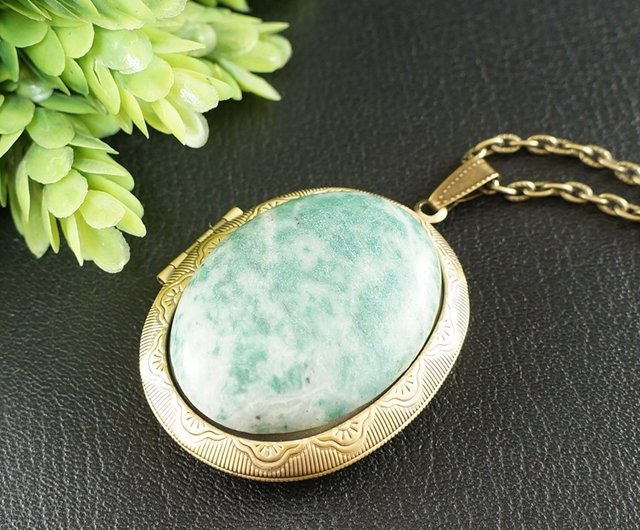 e グリーンアゲートペンダント.ネックレス 10383f96991937c44936d6c5f28ae7