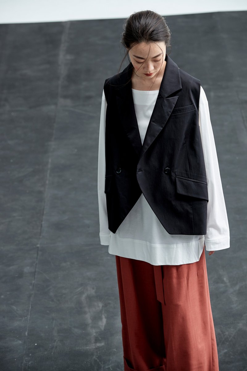 Hollow vest jacket - เสื้อกั๊กผู้หญิง - เส้นใยสังเคราะห์ สีดำ