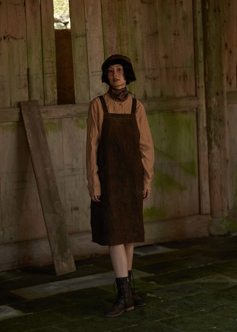 Mud Retro Literary Cotton Plant Dyed Apron - ชุดเดรส - ขนแกะ สีเหลือง
