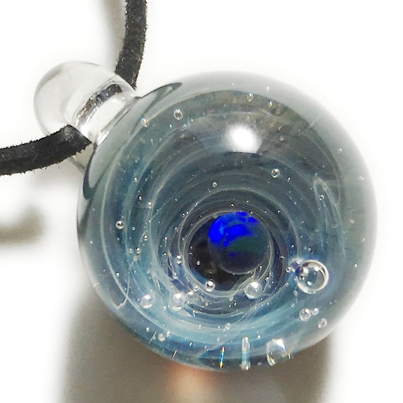 惑星の世界 #5 spiral グリーンオパール入り ガラス ペンダント 宇宙 - 項鍊 - 玻璃 藍色