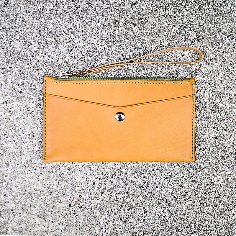Her clutch bag 3.0 - Italian leather hand made - กระเป๋าคลัทช์ - หนังแท้ สีนำ้ตาล