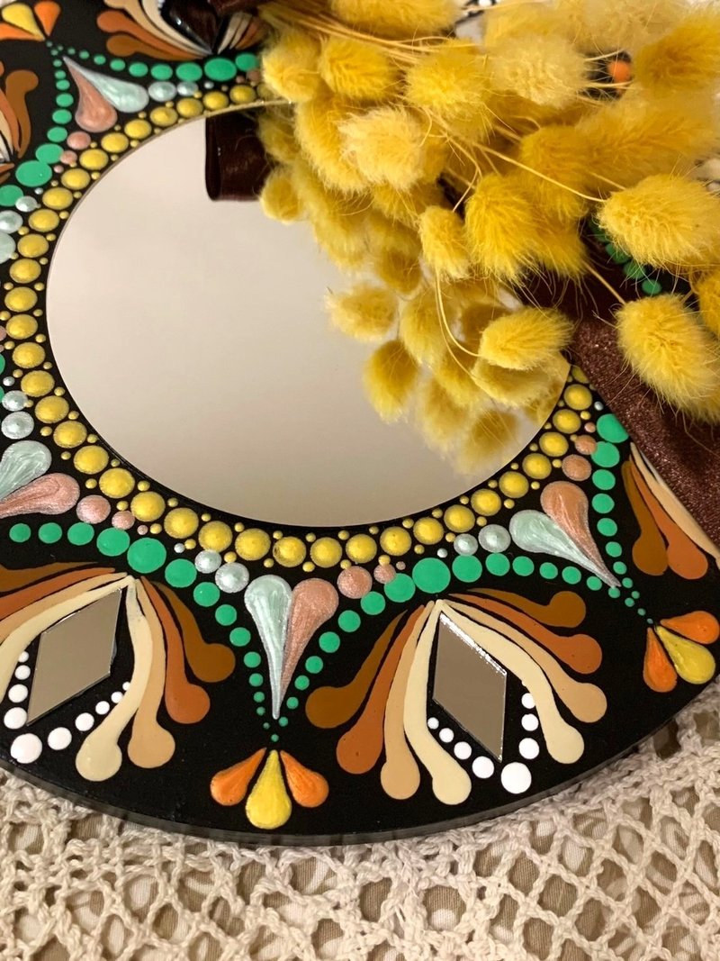 Mirror Mandala Mandala Art Hand Drawn 20*20 - Makeup Brushes - Wood Multicolor