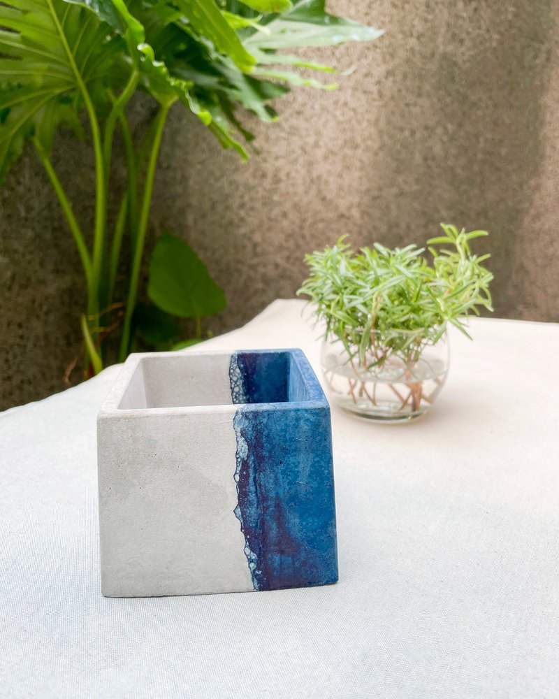 Chuanliu Square Natural Dyed Cement Pot Flower (Direct Dyeing Blue Dye) Natural Dye - ตกแต่งต้นไม้ - ปูน สีน้ำเงิน