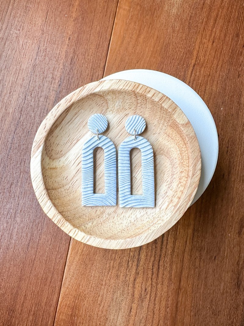 • Handcrafted Polymer Clay Earrings • Baby Blue Arches - ต่างหู - ดินเผา สีน้ำเงิน