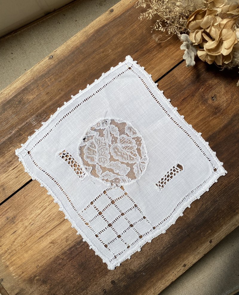 [Good Day Fetish] German vintage antique handmade crochet embroidered lace 032 atmospheric home decoration - ผ้ารองโต๊ะ/ของตกแต่ง - วัสดุอื่นๆ ขาว