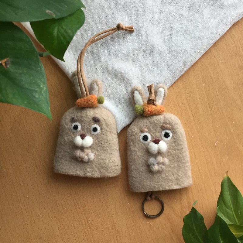 Uncle chest hair rabbit stick stick key case | key case key case wool felt gift - Keychains - Wool White