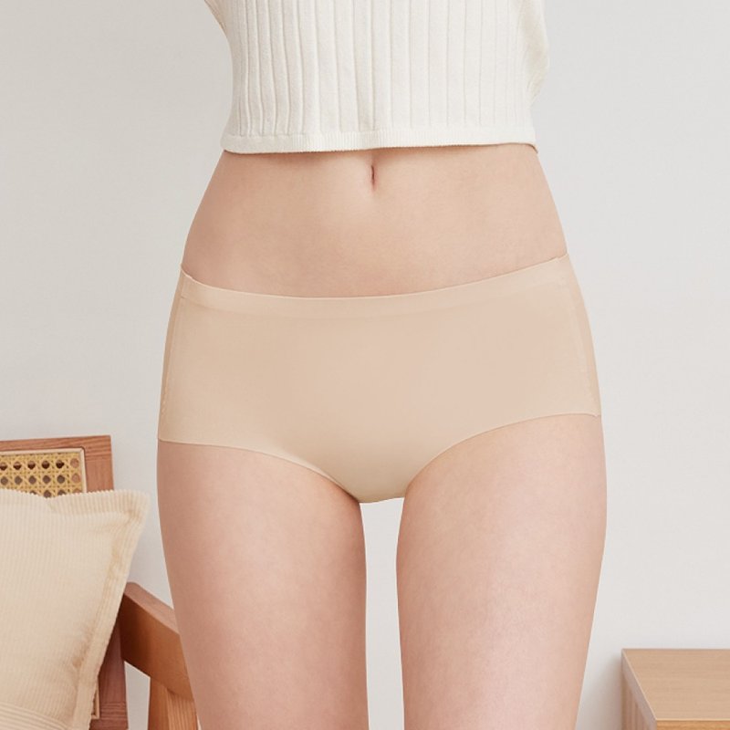 伊柔EVEROY 無痕提臀包覆零著感 M-2XL/Q內褲 2226-11 膚色 - 女內衣褲 - 尼龍 