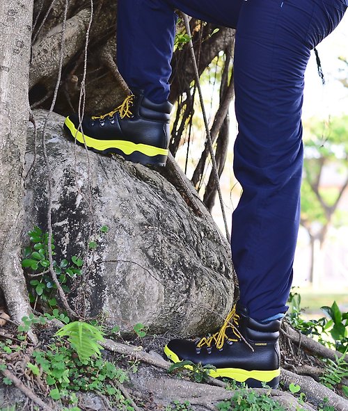 PUHU 彪琥 - 有型又好行的第一首選 MIT【輕量防水登山靴-女款黑黃】登山靴 登山鞋 防水 防滑