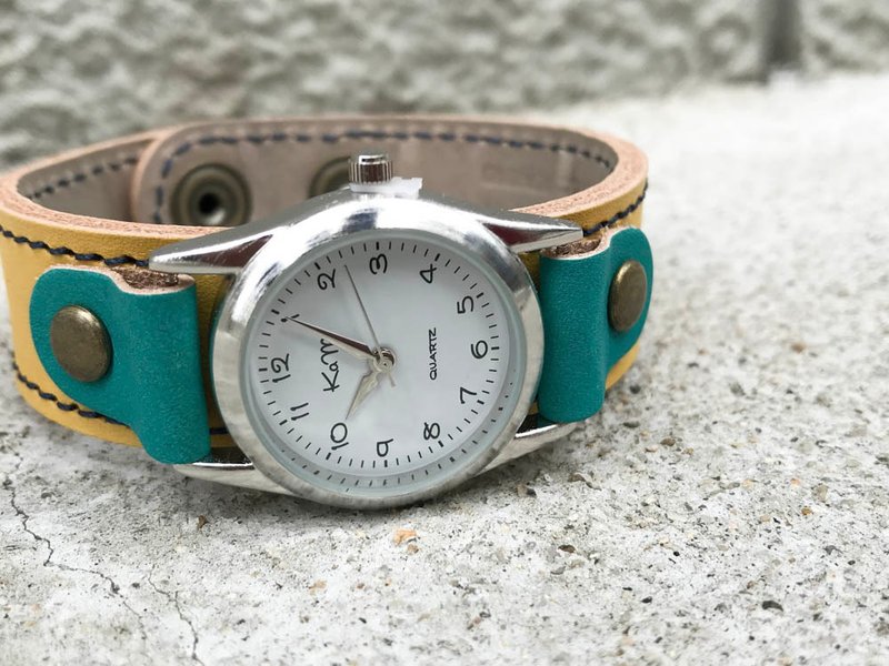 STITCH A watch that you want to wear every day Stitch Run Watch Unisex OK SRW-YHT-NA - นาฬิกาผู้หญิง - หนังแท้ สีเหลือง