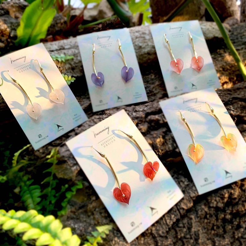 earrings  Anthurium  resin brass - Earrings & Clip-ons - Plastic Multicolor