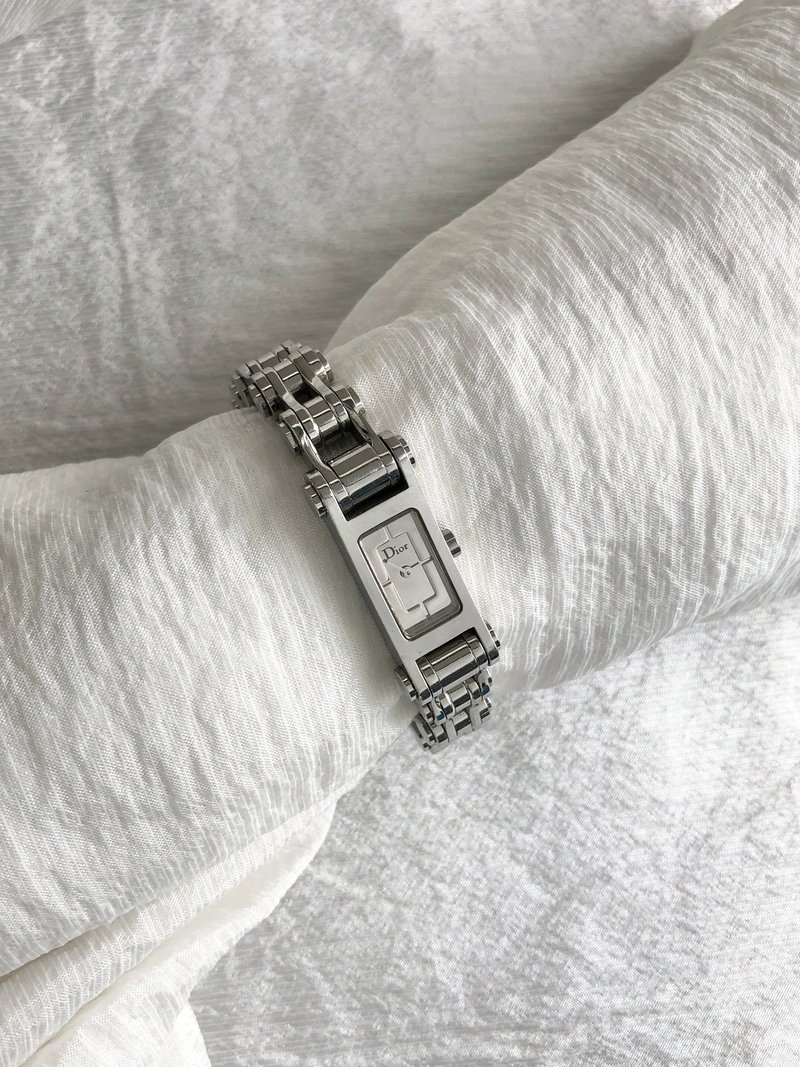【 日本直送　名牌中古包 】Christian Dior クリスチャン ディオール 腕時計 シルバー クォーツ D104-100 vintage tpk2dm - 女錶 - 其他材質 銀色