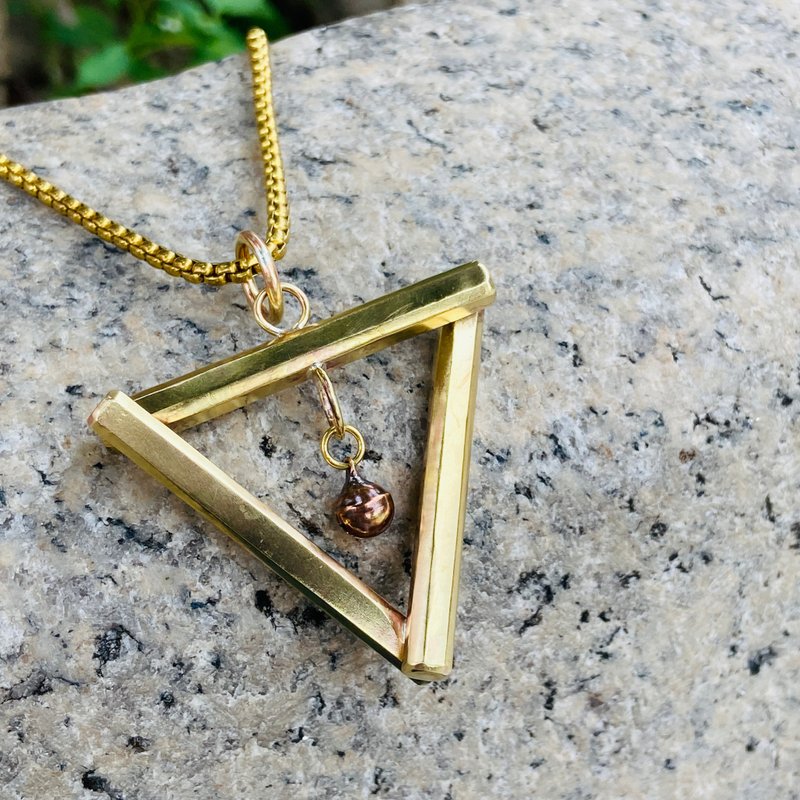 Bronze Triangle Necklace S374 - สร้อยคอ - ทองแดงทองเหลือง สีทอง