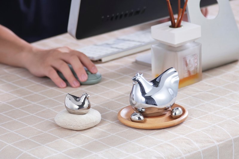 A small amount of goods are on sale now! [A must-have for attracting wealth and good luck] Invincible Golden Chicken Hen (Wealthy Silver) - ของวางตกแต่ง - อลูมิเนียมอัลลอยด์ หลากหลายสี