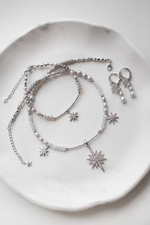 Kamael Shine Star silver grey jewelry set, Choker, earrings and bracelet, Cosmic accessory