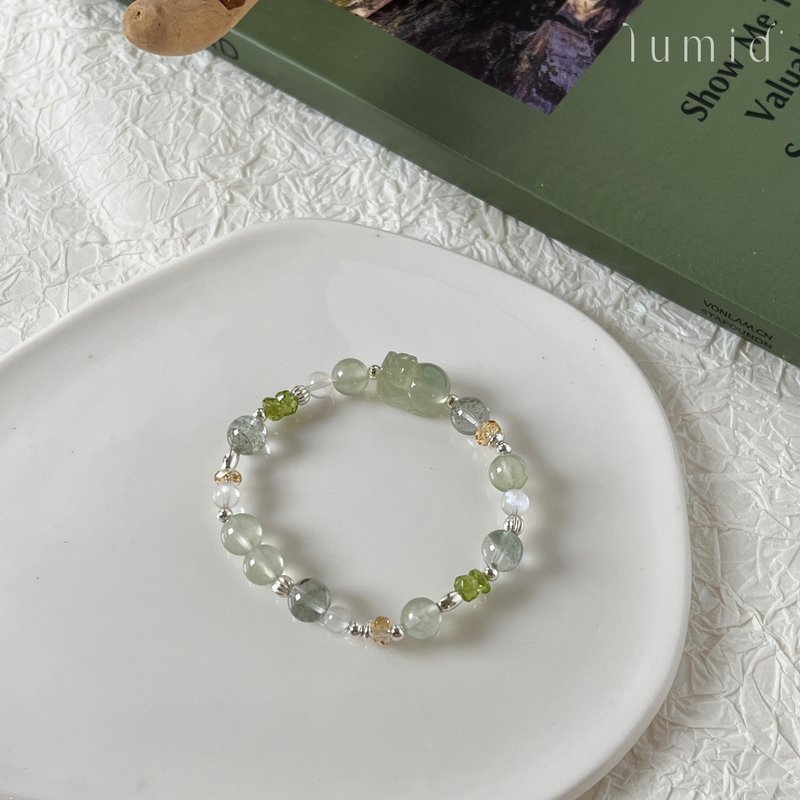 Grape Stone Pixiu Stone Green Ghost Citrine Moonstone/Career Luck Bracelet Good Luck Bracelet - สร้อยข้อมือ - คริสตัล สีเขียว