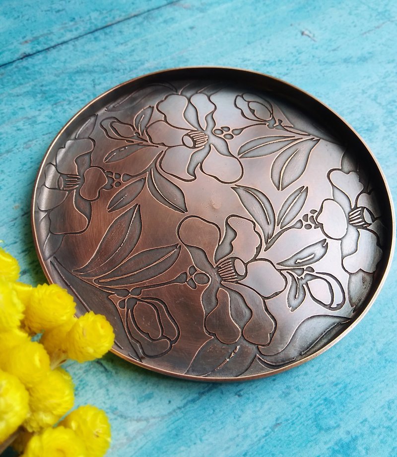 【daily. Handmade copper plate / platter - elegant flowers - Other - Copper & Brass Brown