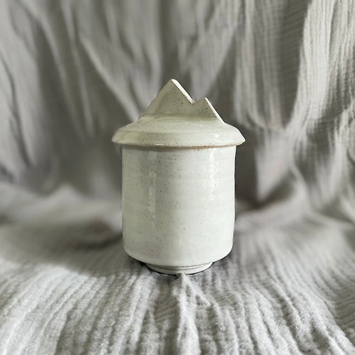 Healing.hand.ceramic 【香港製造】手工陶器 - 有蓋雪山杯子