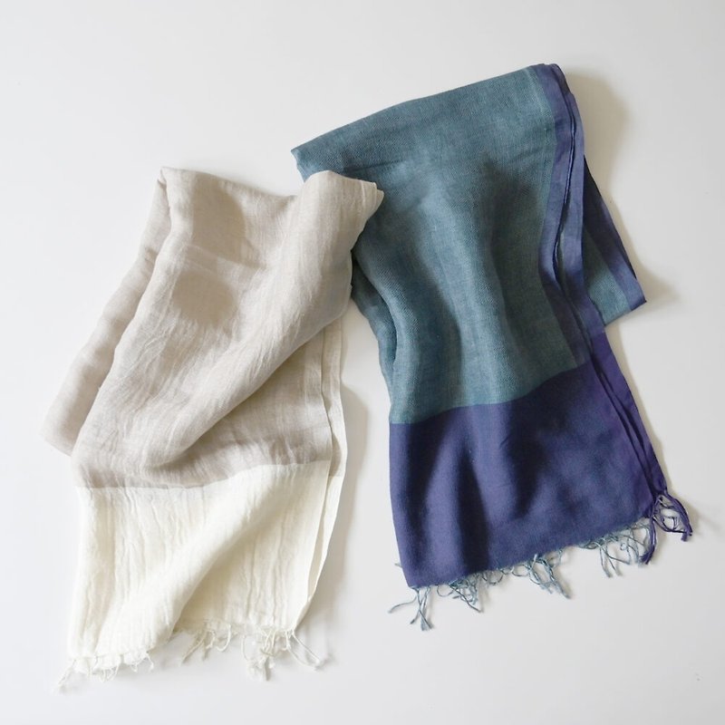 Earth Tree Fair Trade -- Handwoven Linen and linen tassel shawl (rice/blue) - ผ้าพันคอถัก - ผ้าฝ้าย/ผ้าลินิน 