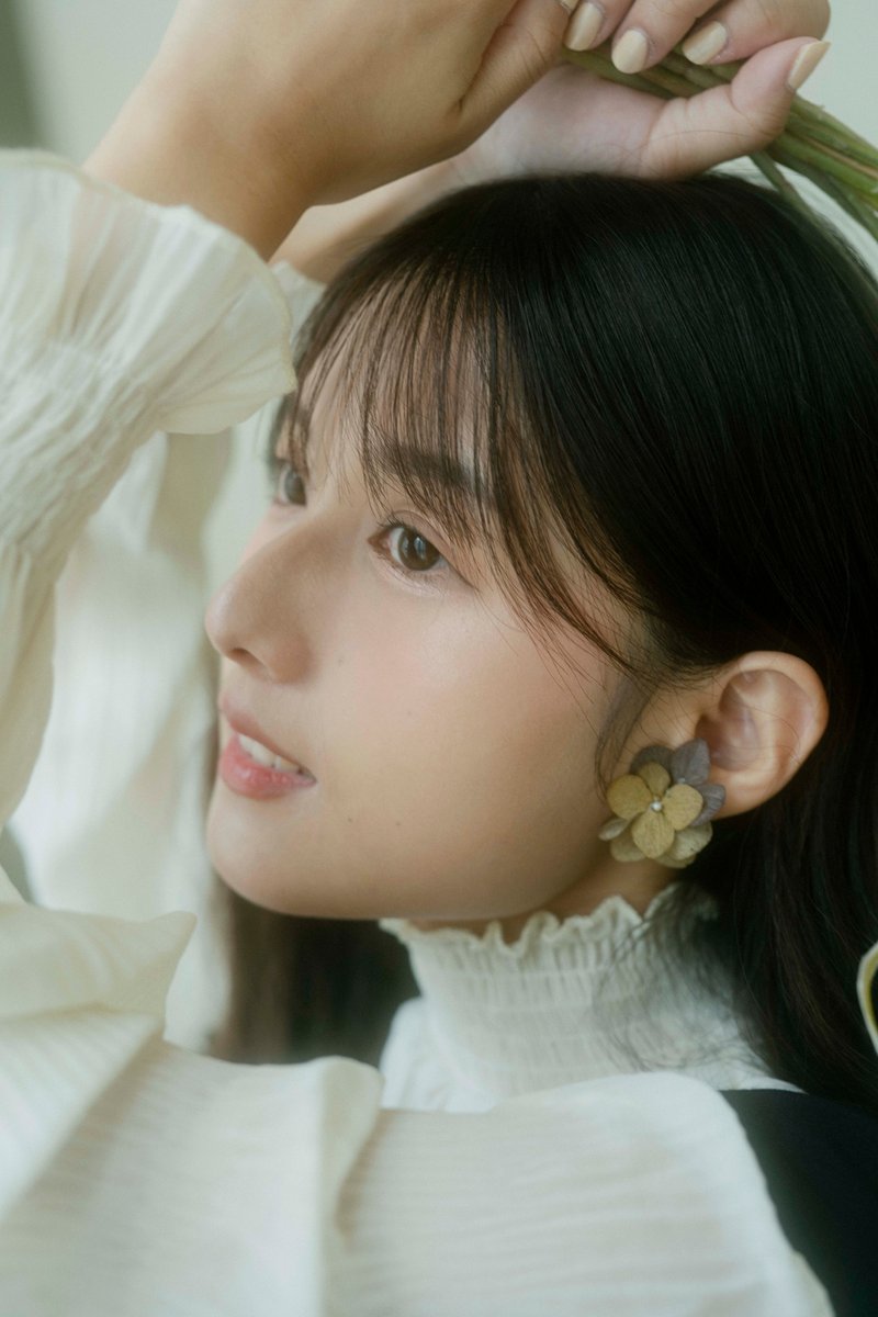 乾燥花落秋耳環 Paulina Earrings - 耳環/耳夾/耳骨夾 - 植物．花 卡其色