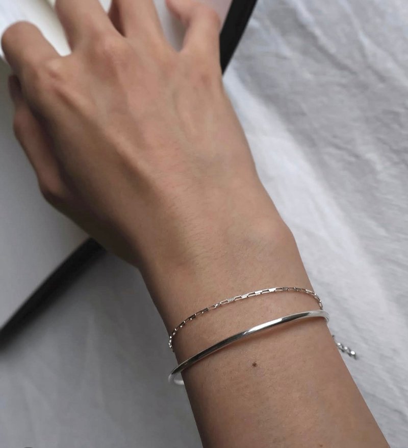 日常に溶け込む、シルバーブレスレット - ブレスレット - シルバー シルバー
