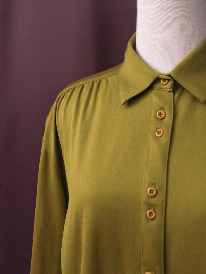 復古歐洲簡約橄欖綠素色厚長袖古著襯衫 Vintage Blouse - 恤衫 - 聚酯纖維 綠色