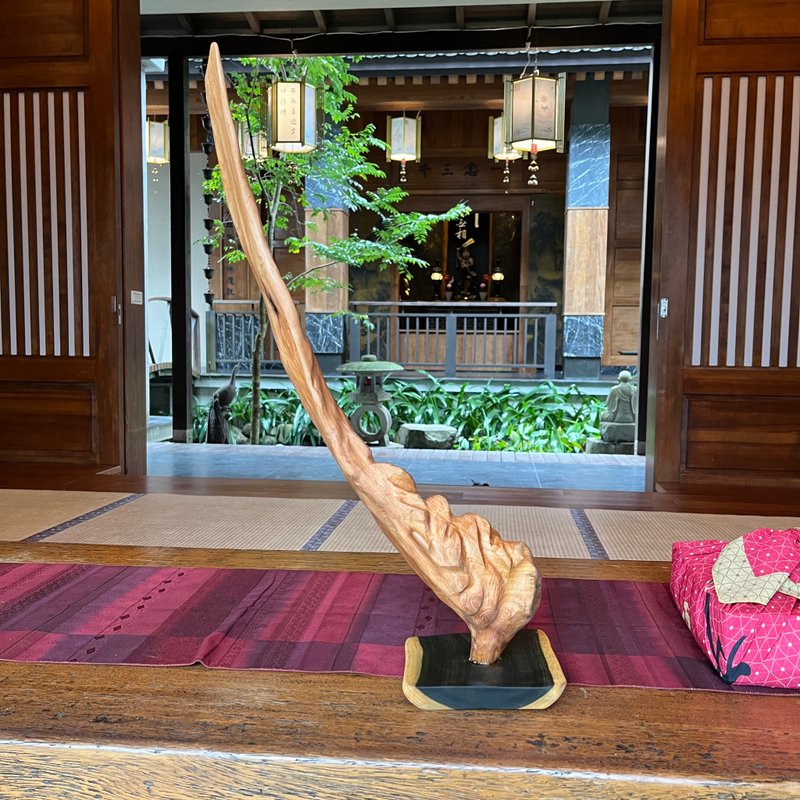 來儀　台灣檜木雕刻件　底座為巴拉圭綠檀 - 擺飾/家飾品 - 木頭 橘色
