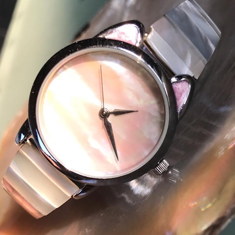 【Lost And Find】Natural gemstone mother of pearl cat watch - นาฬิกาผู้หญิง - เครื่องเพชรพลอย สีน้ำเงิน