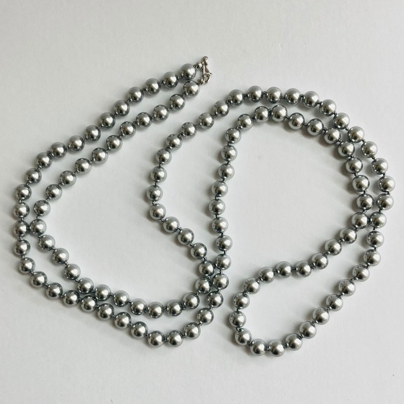 Resin pearl all-knot long necklace/8mm approx. 107cm/ Silver gray/made in Japan - Necklaces - Plastic Silver