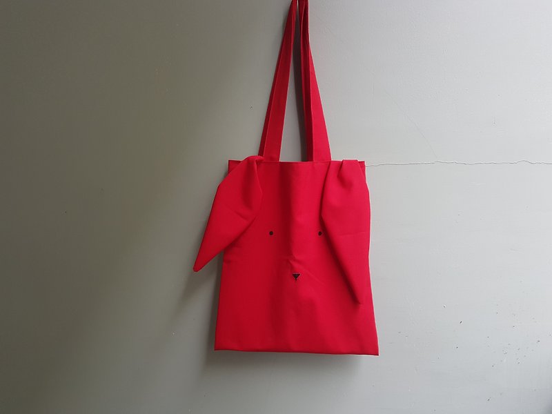 Rabbit tote bag (red) - กระเป๋าเป้สะพายหลัง - ผ้าฝ้าย/ผ้าลินิน 