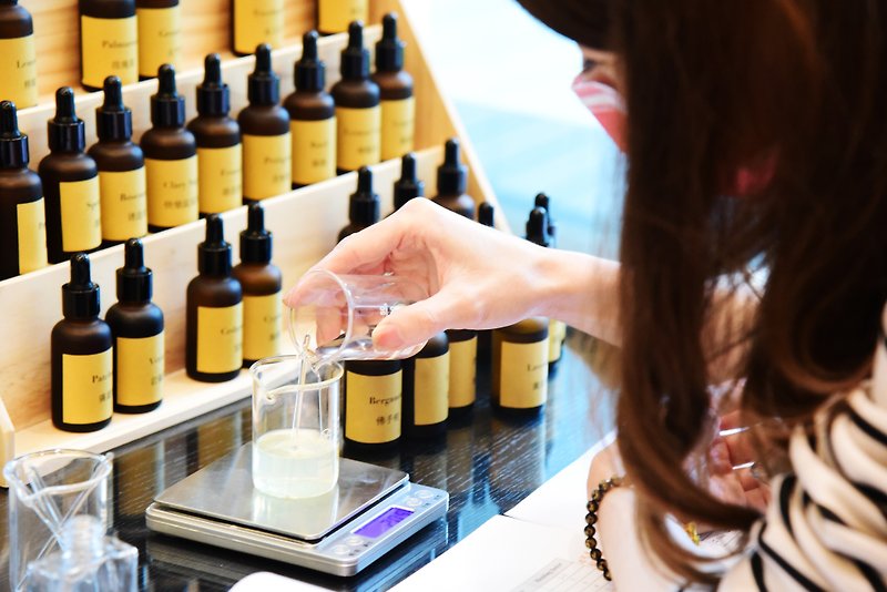 South Korea KDCA [Essential Oil Perfume Perfumer] Teacher Certificate Course One person can start a class and start a business - Candles/Fragrances - Essential Oils 